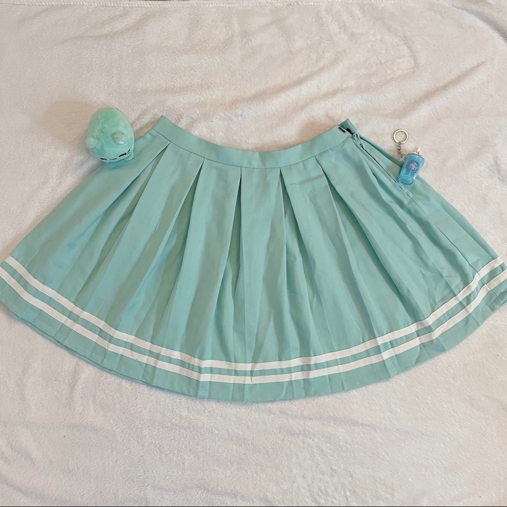 NWOT Hot Topic Mint Pleated Cheer Skirt Sz M